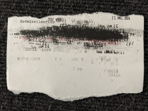 Mehr über den Artikel erfahren Randnotiz: Hotelkellerflur